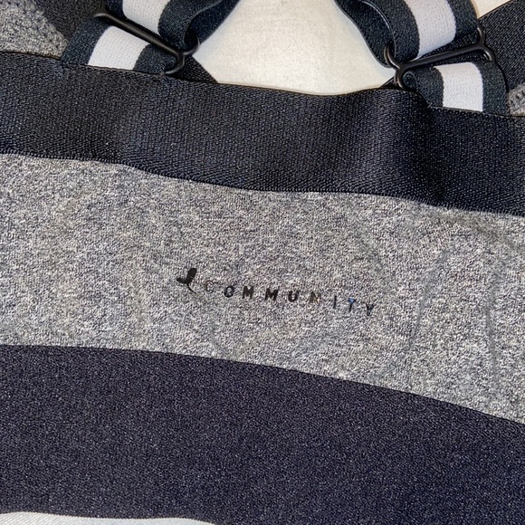 ARITZIA COMMUNITY Raza Bra - Picture 5 of 6